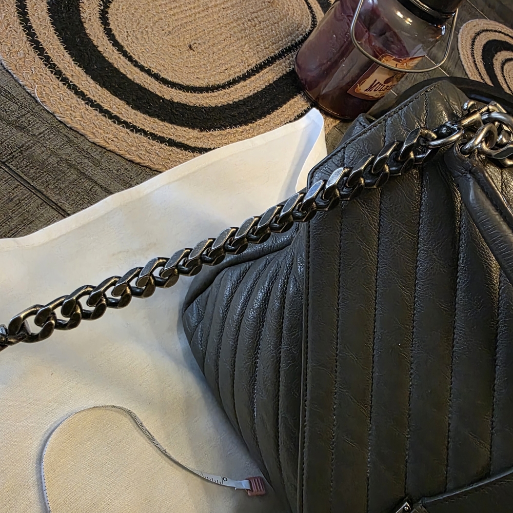 Saint Laurent Grey Quilted Leather Shoulder Bag with Chain and YSL Charm - Picture 4 of 16